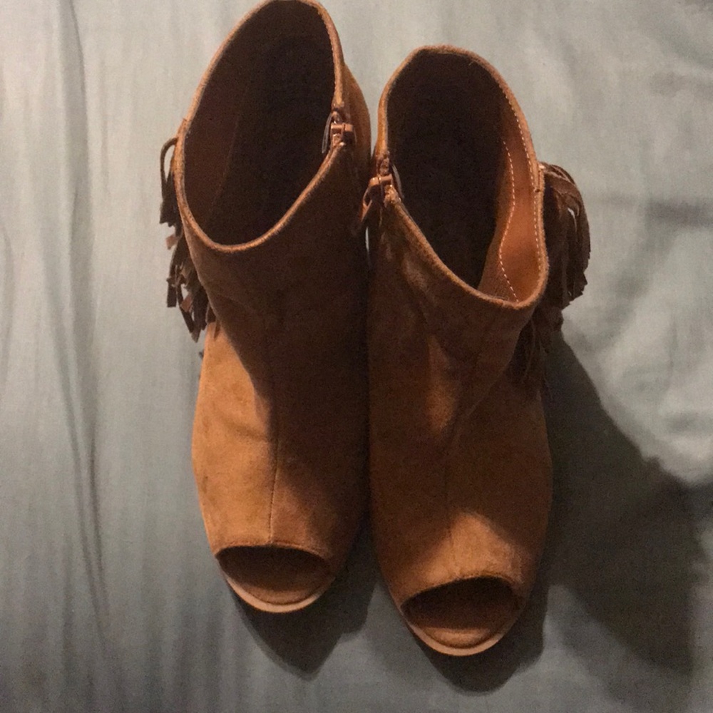 Size 7 Charming Charlie open-toe boots